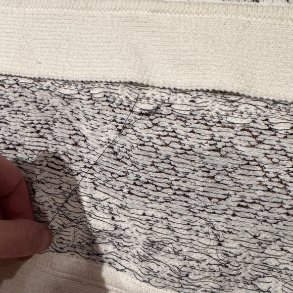 Derek lam high low light weight knit - Picture 8 of 8